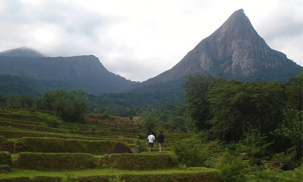 Lakegala Peak, Meemure
