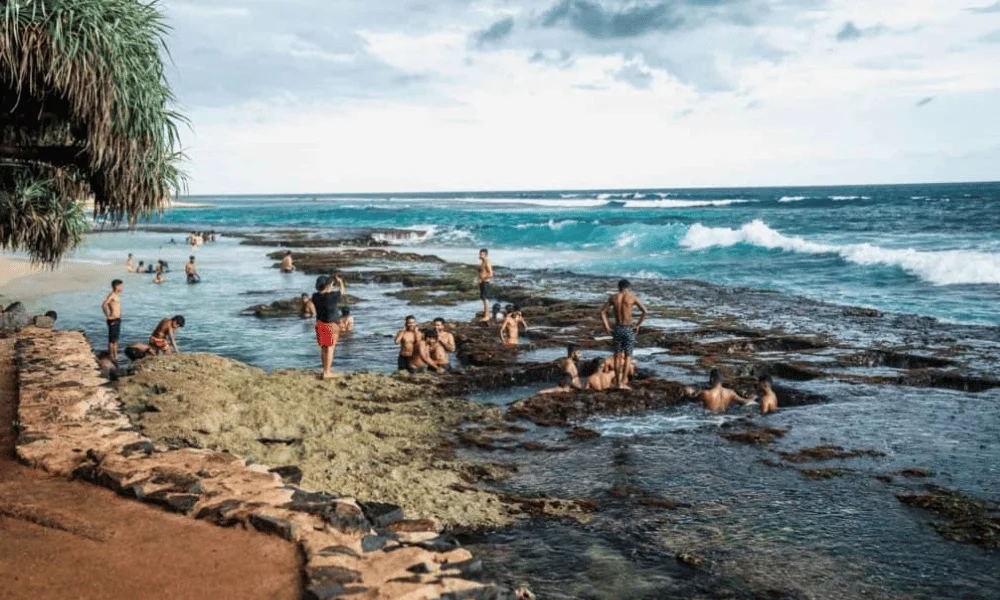 Thalpe Rock Pool Beach in Galle
